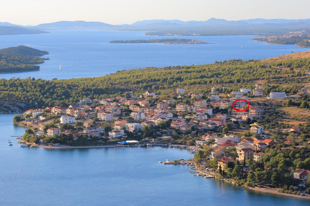 Apartments And Rooms With Parking Space Grebastica, Sibenik - 17831 المظهر الخارجي الصورة