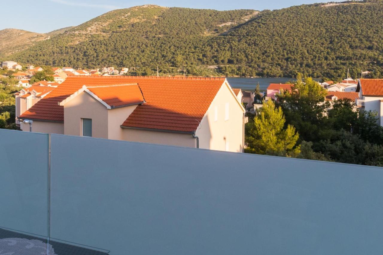 Apartments And Rooms With Parking Space Grebastica, Sibenik - 17831 المظهر الخارجي الصورة
