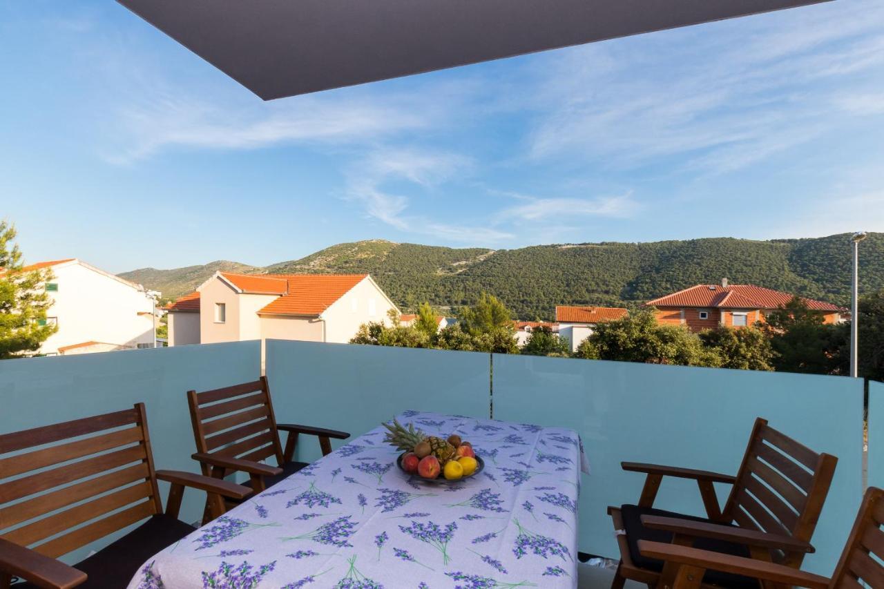Apartments And Rooms With Parking Space Grebastica, Sibenik - 17831 المظهر الخارجي الصورة