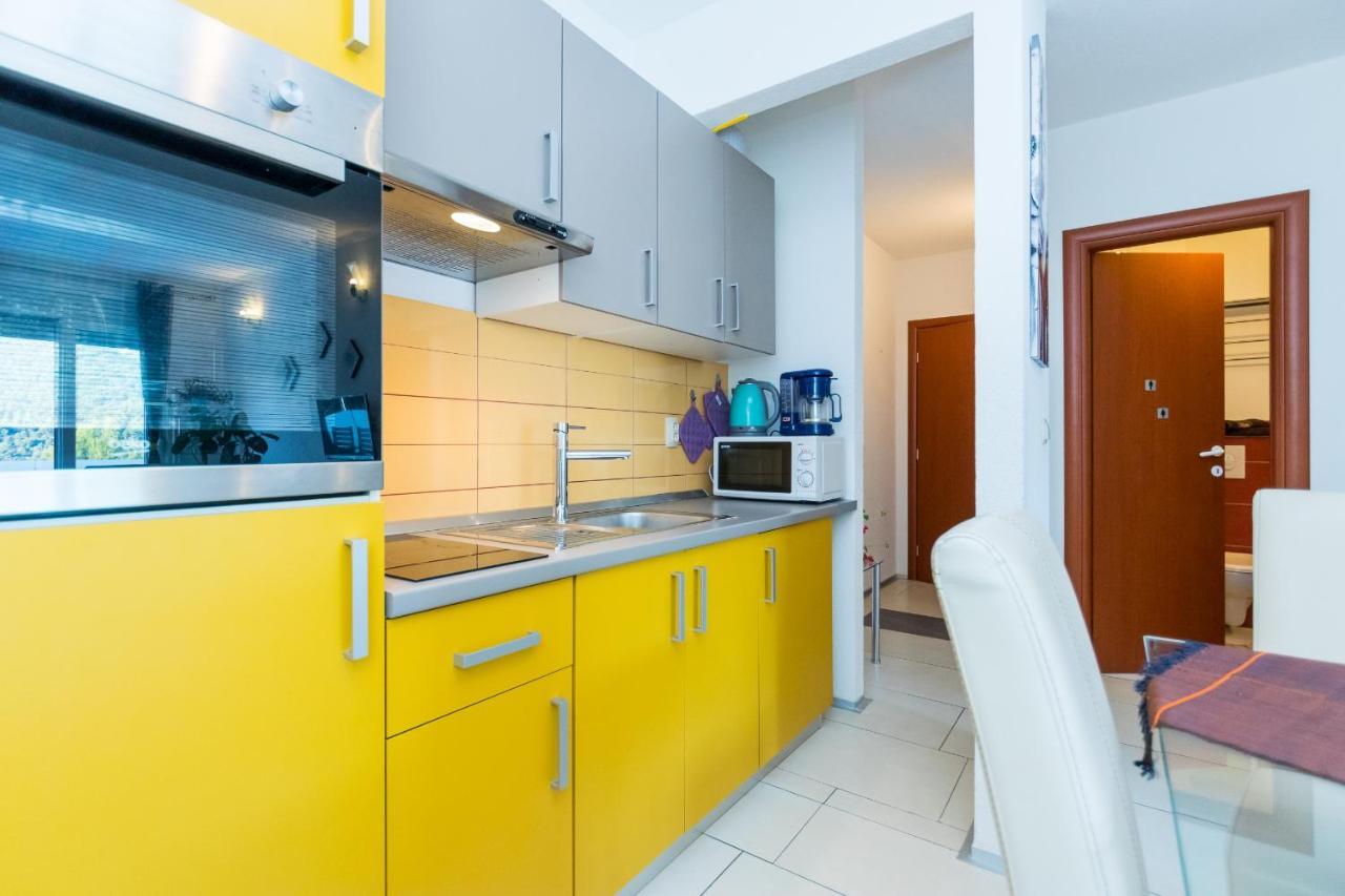 Apartments And Rooms With Parking Space Grebastica, Sibenik - 17831 المظهر الخارجي الصورة