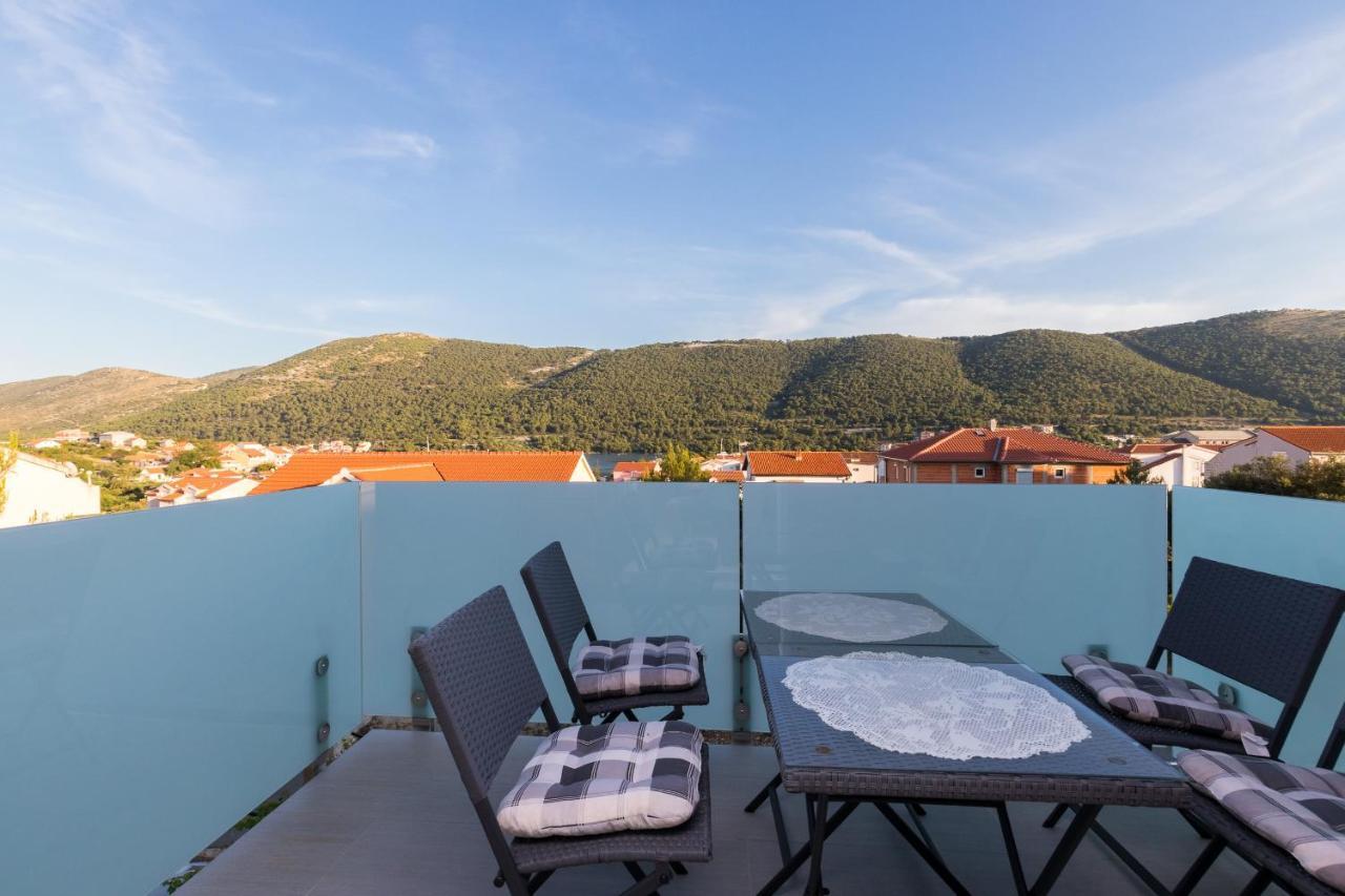 Apartments And Rooms With Parking Space Grebastica, Sibenik - 17831 المظهر الخارجي الصورة