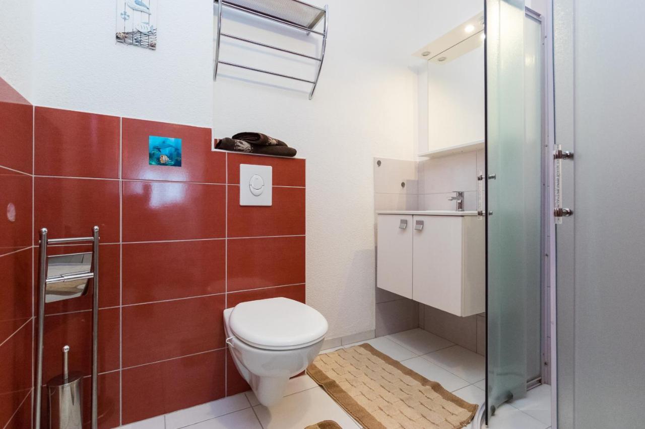 Apartments And Rooms With Parking Space Grebastica, Sibenik - 17831 المظهر الخارجي الصورة
