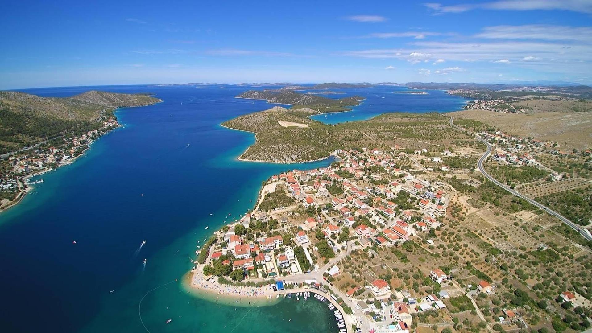Apartments And Rooms With Parking Space Grebastica, Sibenik - 17831 المظهر الخارجي الصورة